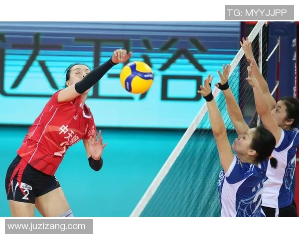 深入探讨上海排球队战术特点与对手策略的全面对比分析